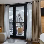 Hotel Unique Post 4*