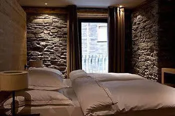 Otel Unique Post 4*