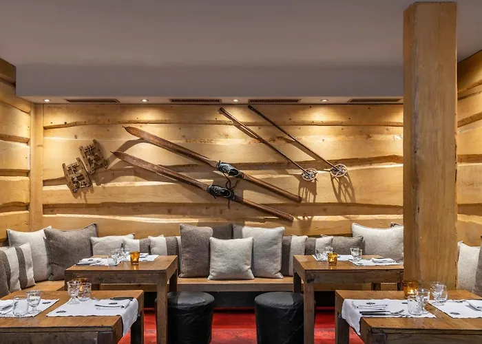 Unique Post Hotel 4*