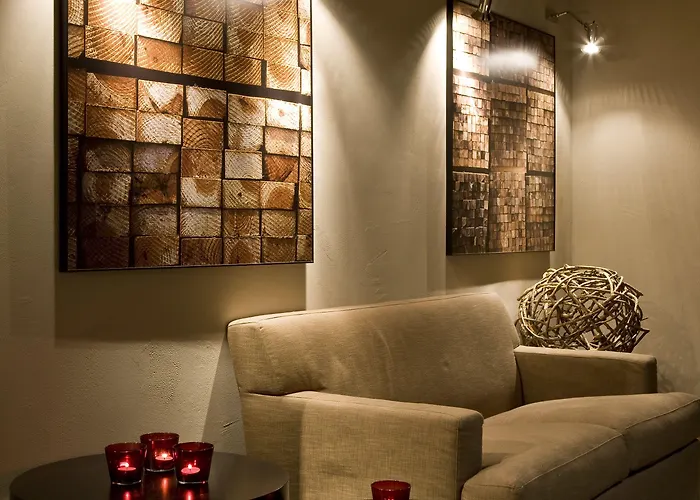 Unique Post Hotel 4*