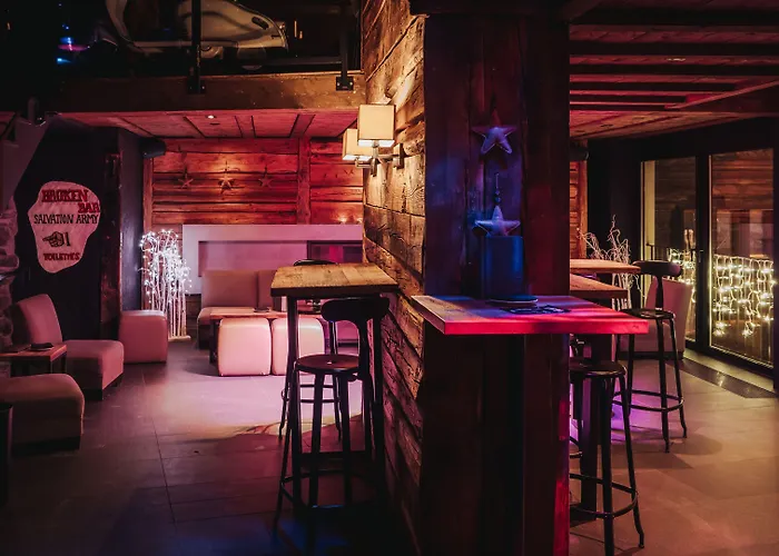 유니크 포스트 4* 체르마트