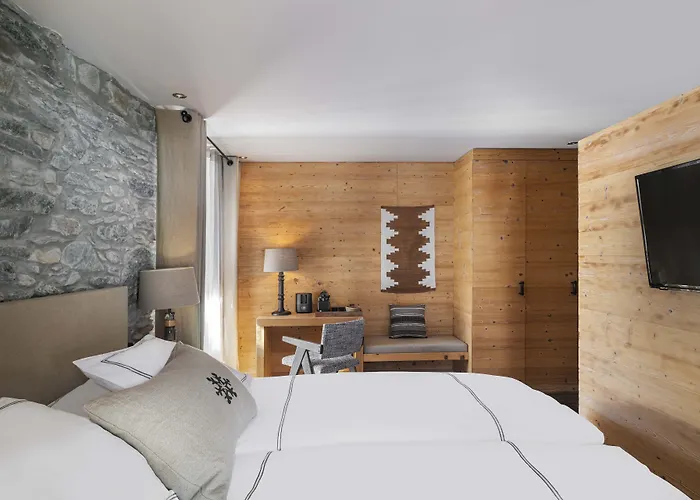 Hotel Unique Post 4*