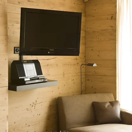 Hotel Unique Post 4*